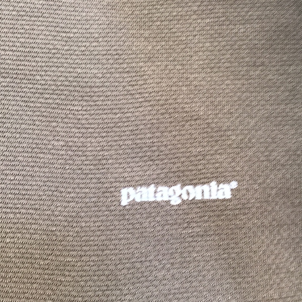 Patagonia mens large olive base layer 1/4 zip tee. - Picture 3 of 6